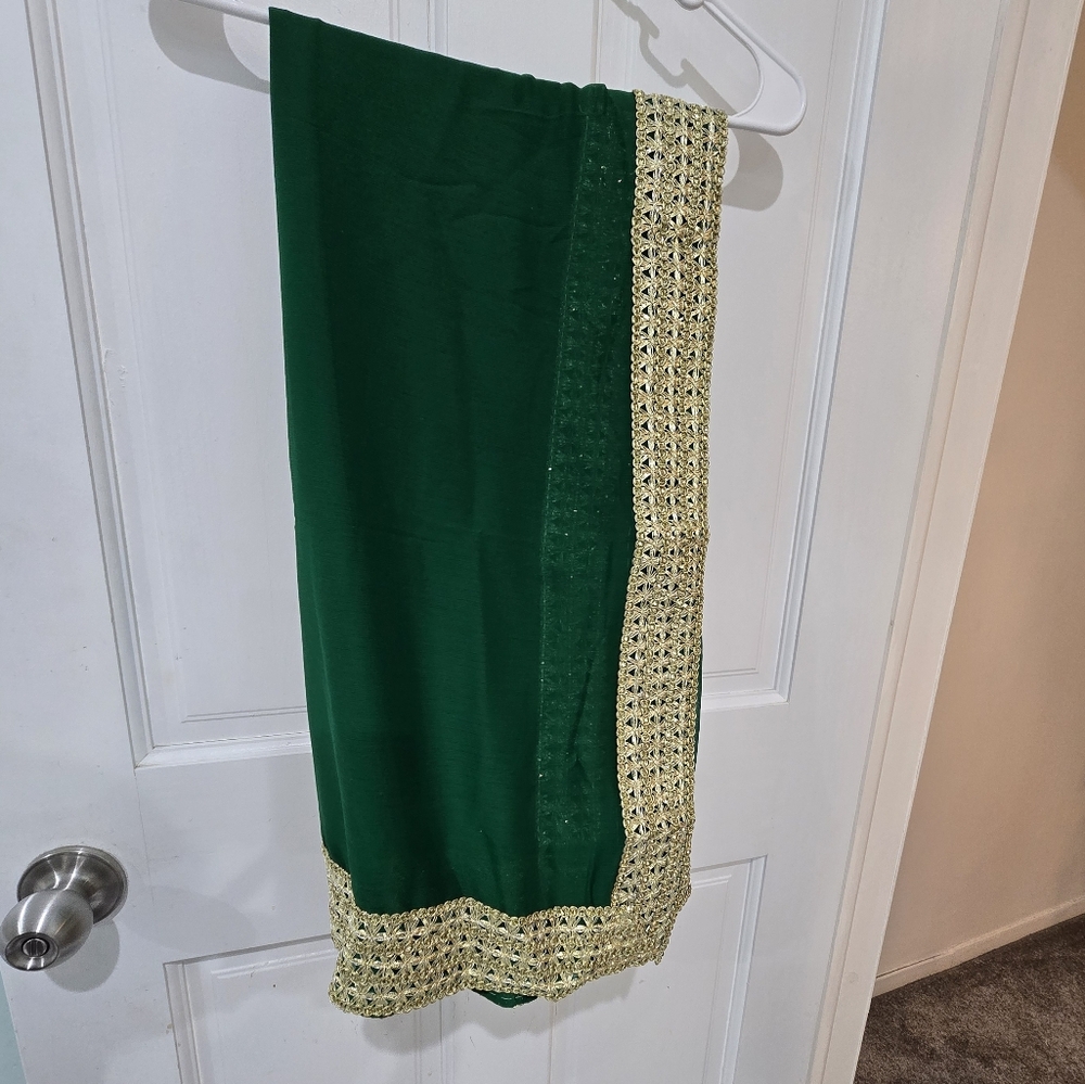Elegant Green dubatta with Gold Gotta lace .